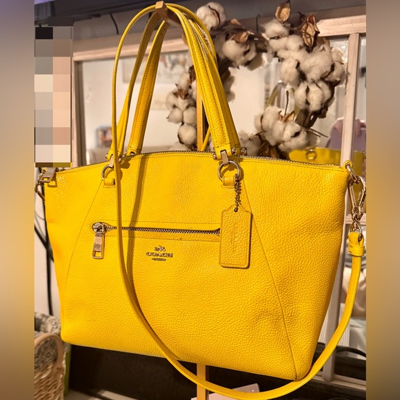 COACH Prairie Satchel in Pebble Leather - Yellow - EUC - Picture 17 of 17